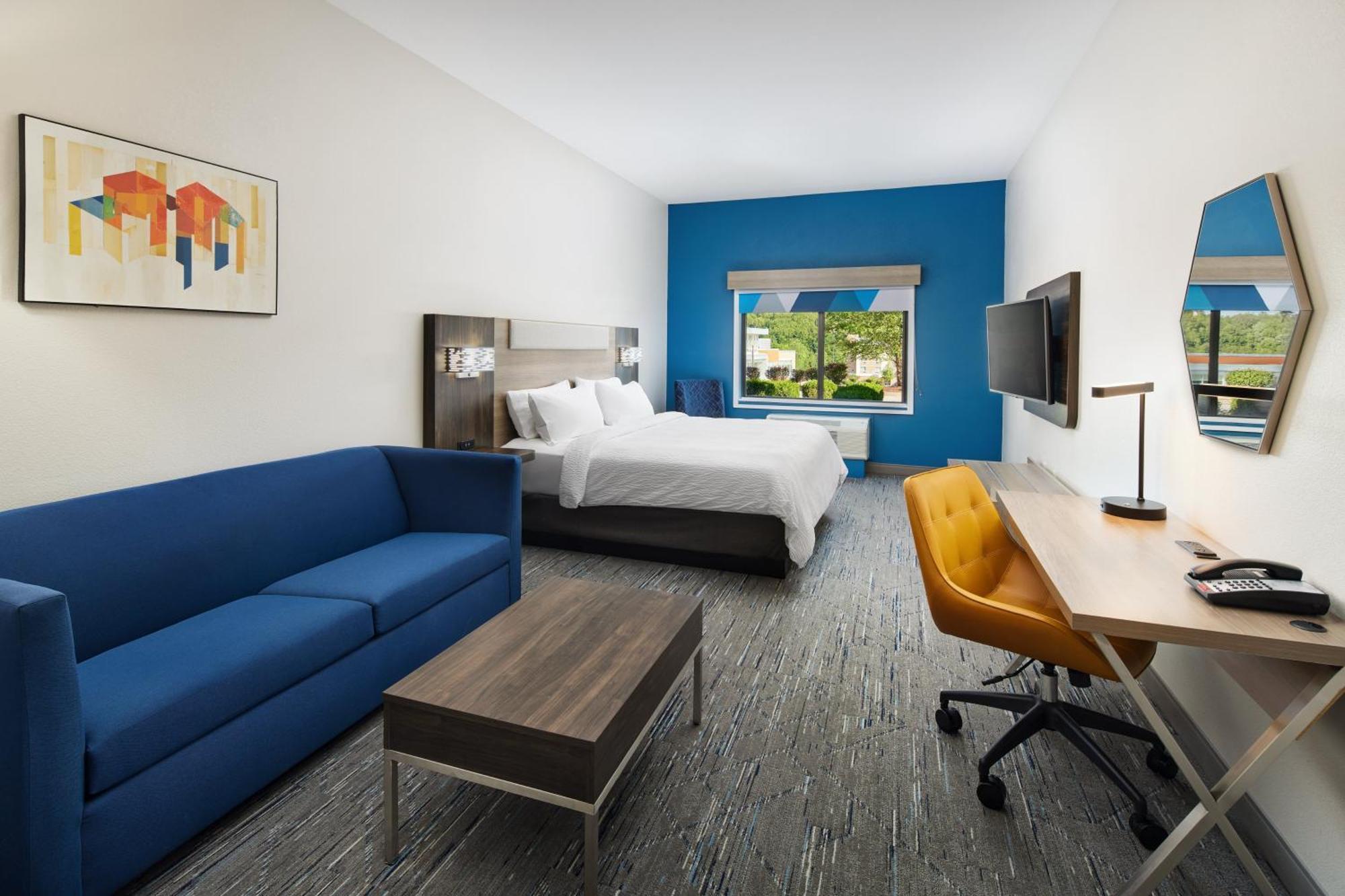 Holiday Inn Express And Suites Wheeling By Ihg Triadelphia Exterior photo