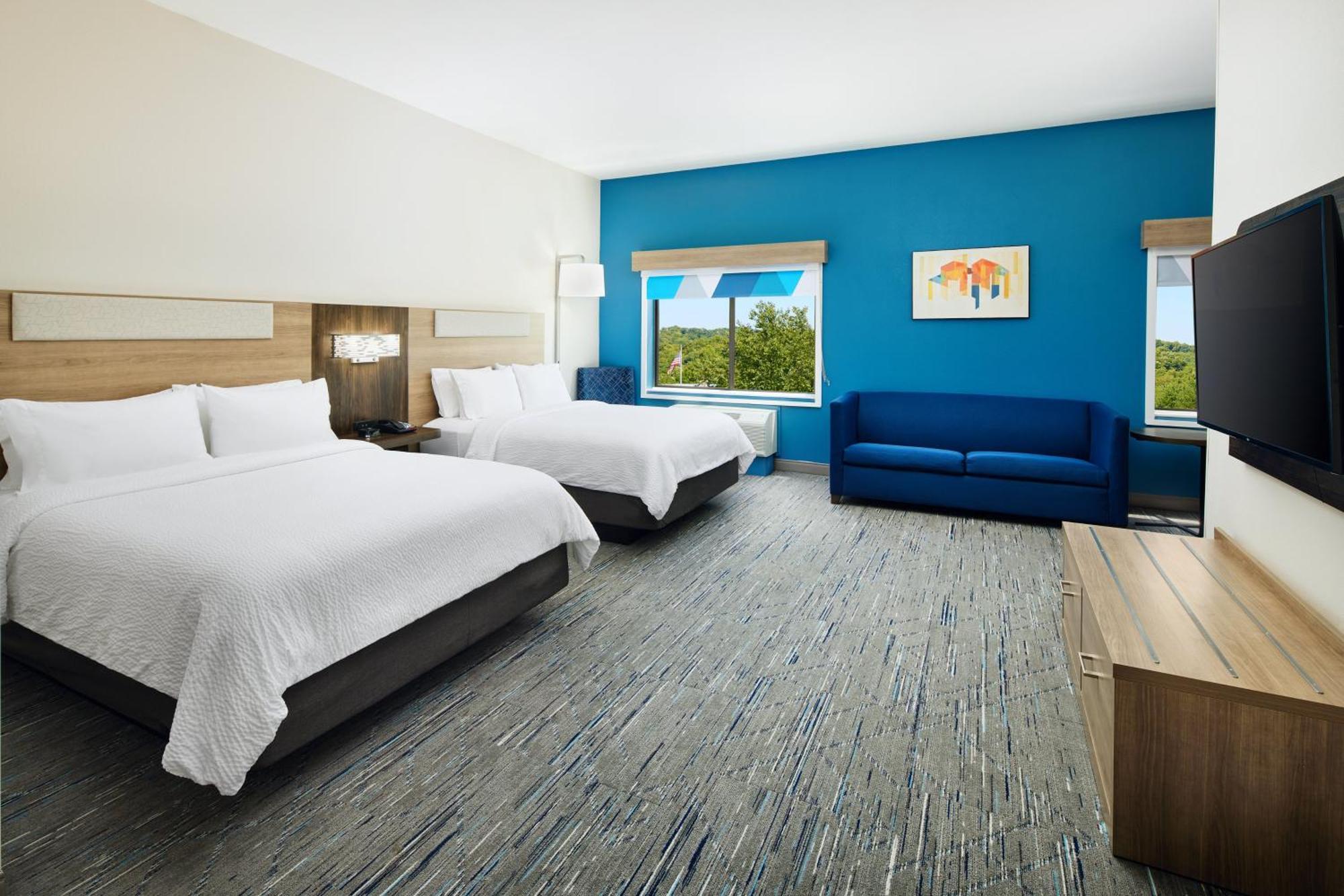 Holiday Inn Express And Suites Wheeling By Ihg Triadelphia Exterior photo