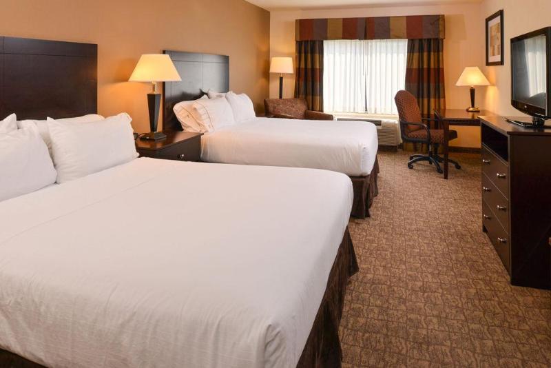Holiday Inn Express And Suites Wheeling By Ihg Triadelphia Exterior photo